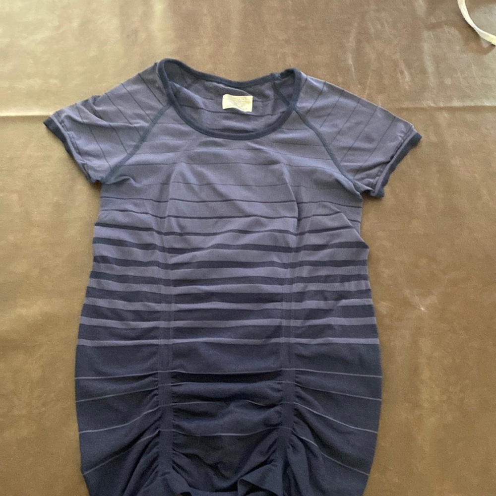 Athleta Workout Top Size Small Dark Blue